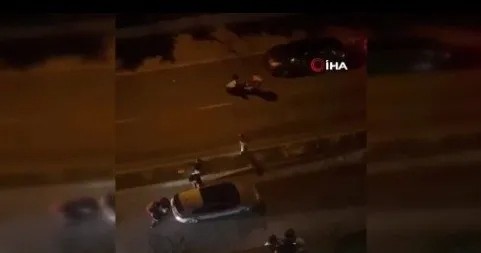 Görüntü İstanbul’da kaydedildi! Yolun ortasından inanılmaz anlar: Hamileyim yapma diye bağırdı!